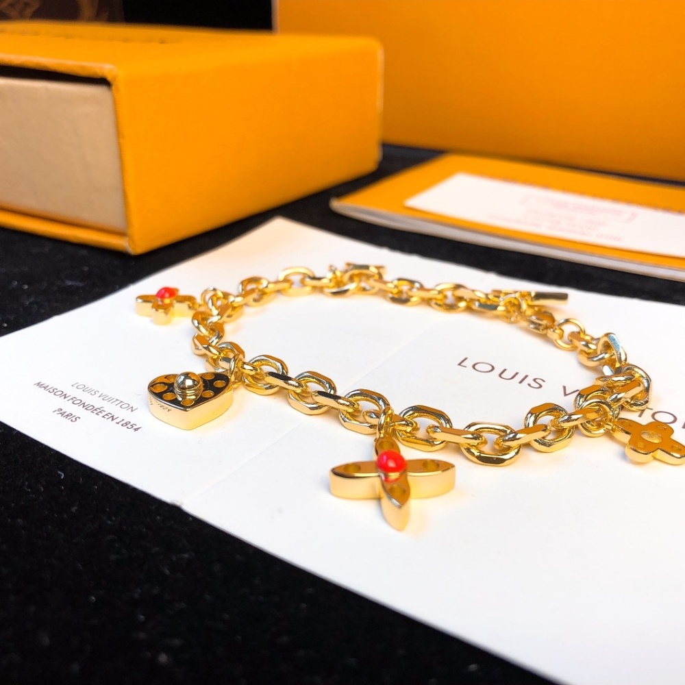 Bracelets - Picture 3 of 3